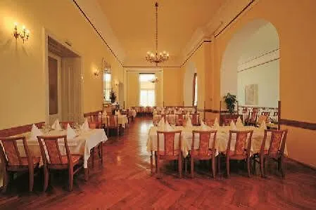 Szálloda Bristol